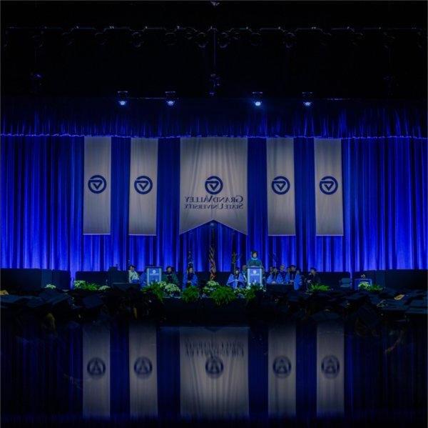 Far away view of the stage at Commencement.